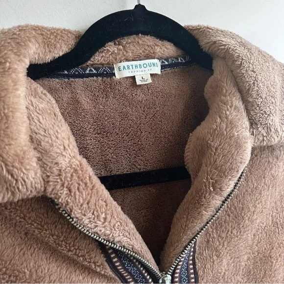 Earthbound Cropped Sherpa Jacket Size Large, Brown, EUC - Picture 8 of 9